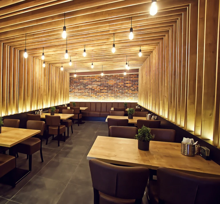 Penzion a restaurace v centru vinařské obce Dolní Dunajovice