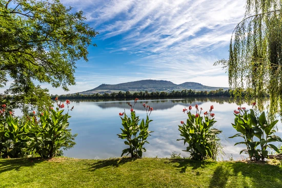 Restaurace a ubytování Praha - jižní Morava, letní koupání, ubytování